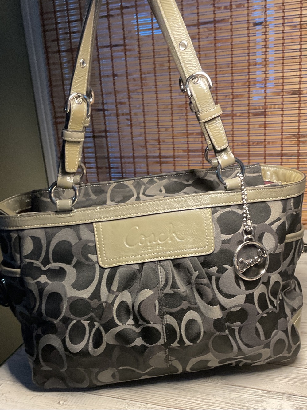 Vintage Y2K Coach E0982-F13762 Optic Signature Black Gray Gallery Tote